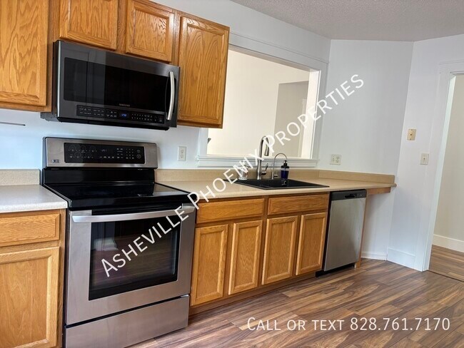 Foto del edificio - 73 Creeks End Cir