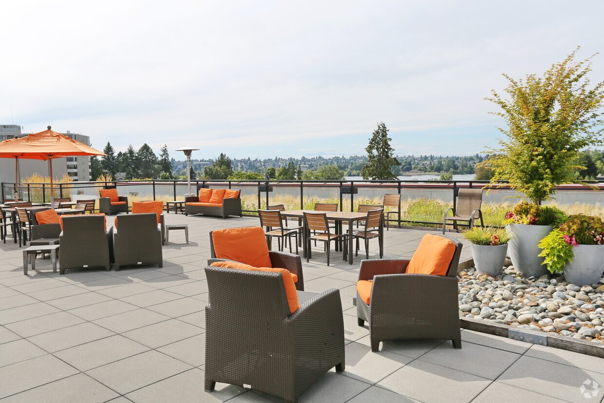 Circa Green Lake Apartments Apartments in Seattle, WA