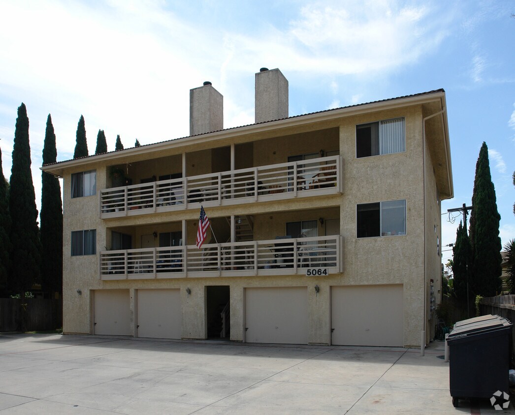 Primary Photo - 5064 Pearce St
