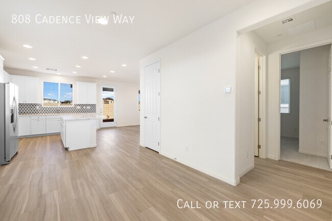 Foto del edificio - 808 Cadence View Way