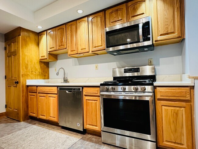 Foto del edificio - 1110 N Oakley Blvd