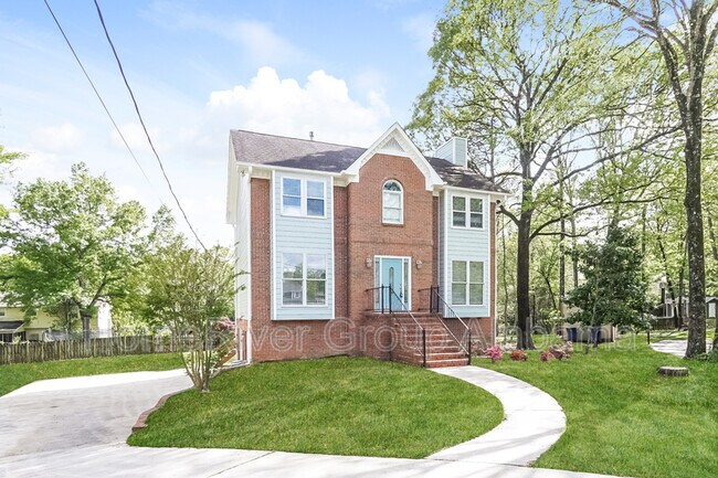 Foto del edificio - 208 Little Fawn Cir