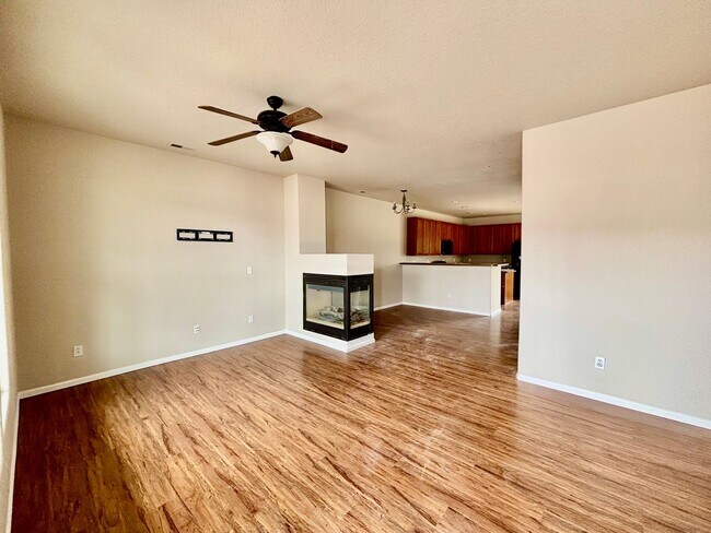 Foto del edificio - Shannara Grove townhome for rent!