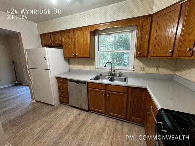 Foto del edificio - 424 Wynridge Dr