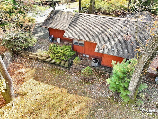 Foto del edificio - 13 Lomond Ave