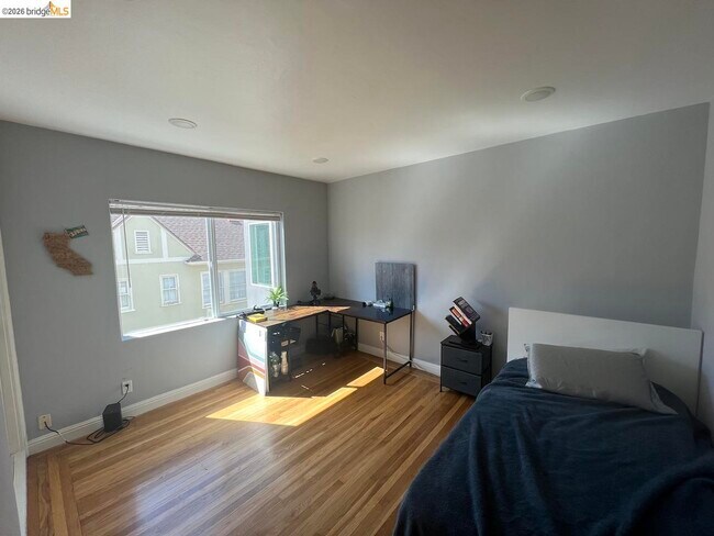 Foto del edificio - 2554 Virginia St