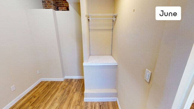 Building Photo - ROOM ONLY in 8-bed/3.5-bath Home