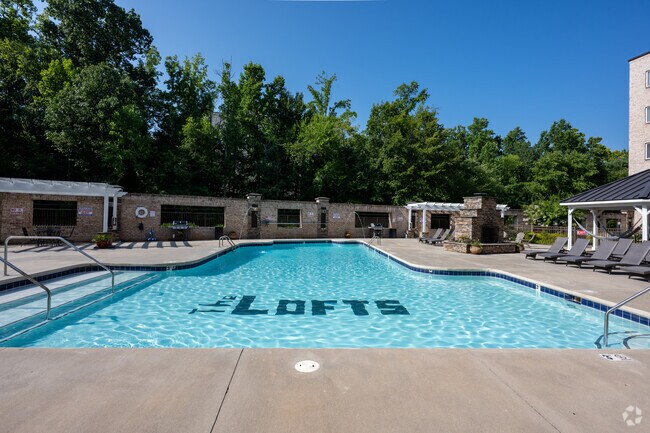Piscina - The Lofts at Little Creek/Lofts at Hillside