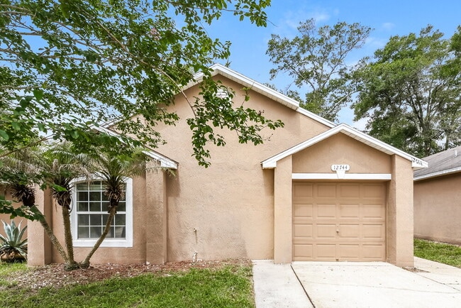 Building Photo - 12744 Ashbrook Cir W
