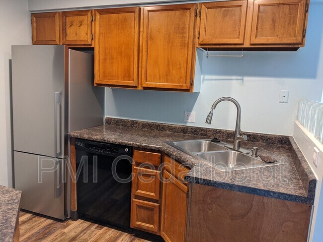 Foto del edificio - 13761 E Lehigh Ave