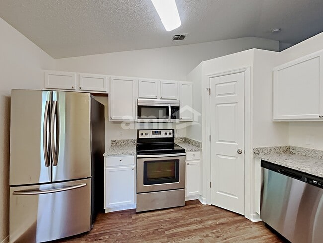 Building Photo - 2946 Mingo Dr