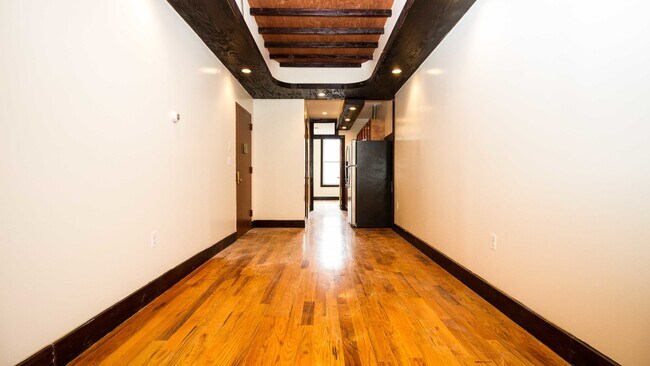 Foto del edificio - 293 Harman St