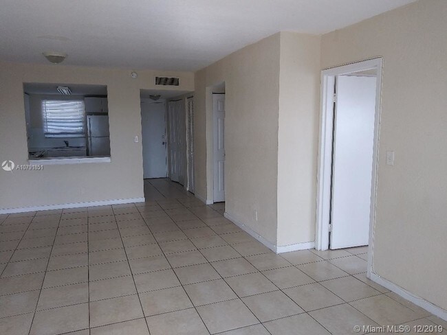 Foto del edificio - 2601 NW 56th Ave