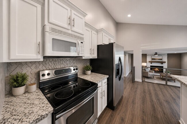 Foto del edificio - 7473 Bromley Rd