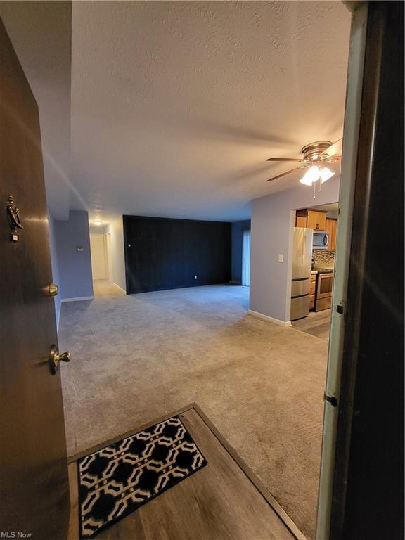 Building Photo - 24615 Clareshire Dr