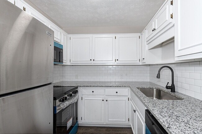 Foto del edificio - Carolyne Ridge Apartments
