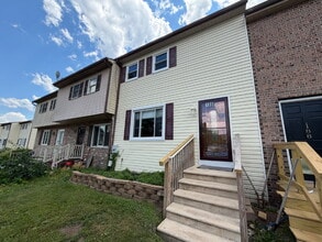 Building Photo - 186 White Dogwood Dr