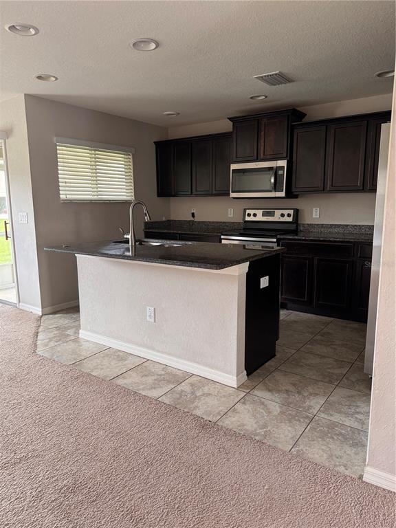 Foto del edificio - 5051 Cactus Needle Ln