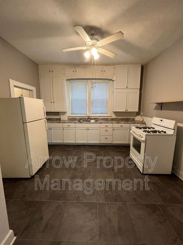 Foto del edificio - 3038 Walnut Ct