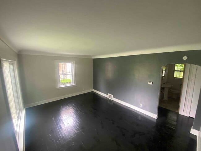 Building Photo - 1310 Forest Hill Ave