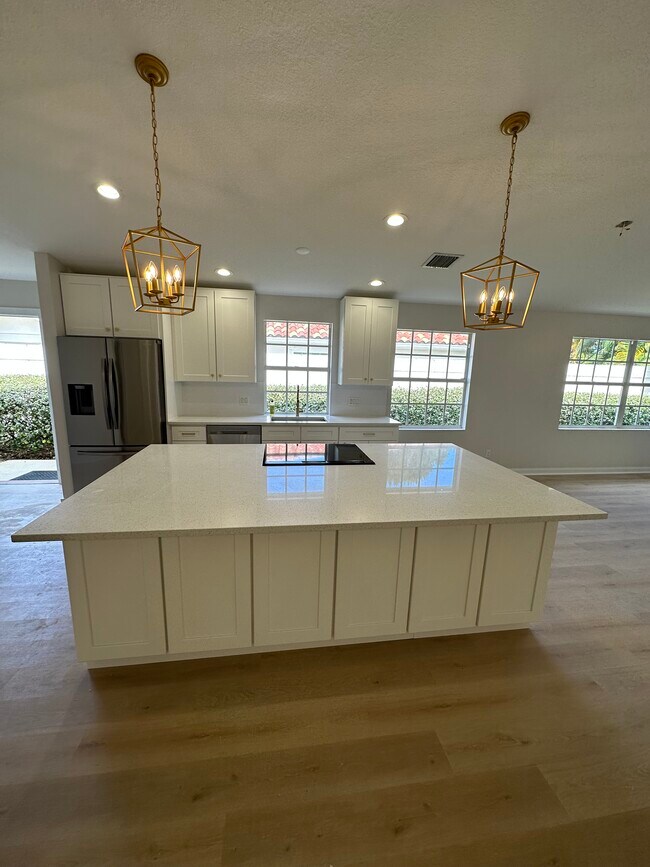 Foto del edificio - 1644 SW Shady Lake Ter
