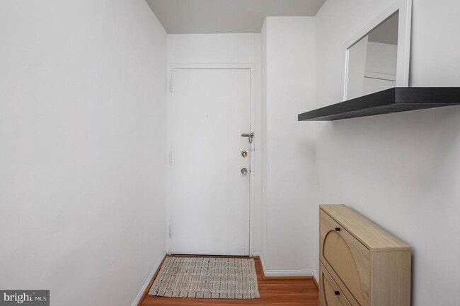 Building Photo - 1330 New Hampshire Ave NW