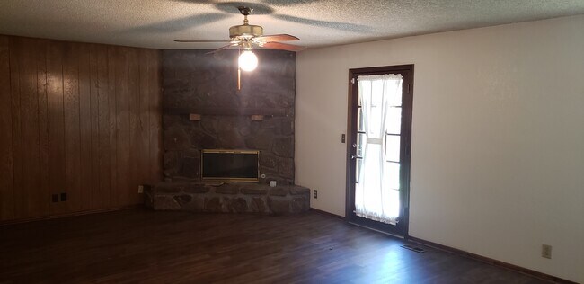 Foto del edificio - 2928 S 125th E Ave