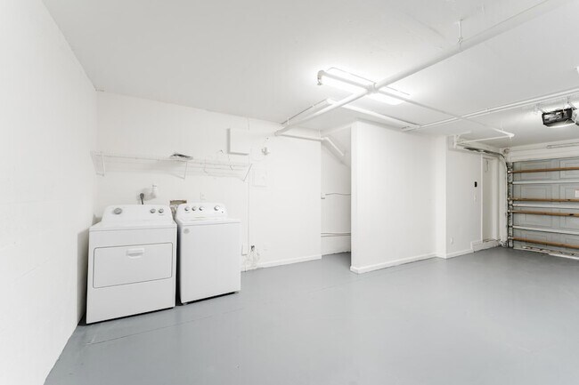 Foto del edificio - 20889 St Andrews Blvd