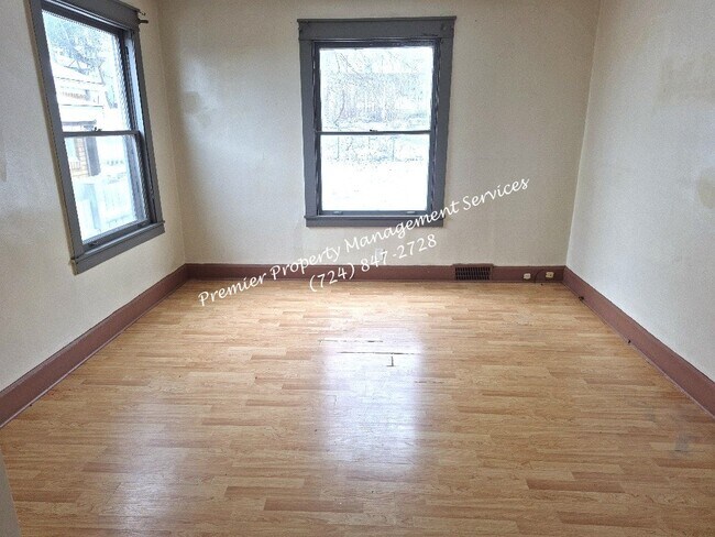 Foto del edificio - 1305 Irwin St