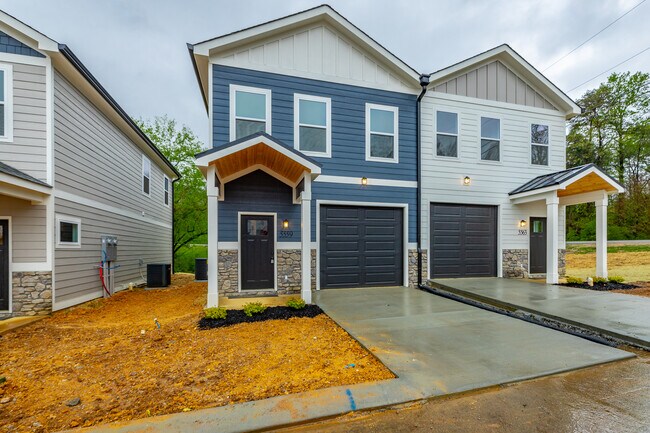 Building Photo - 5559 Stream Ln