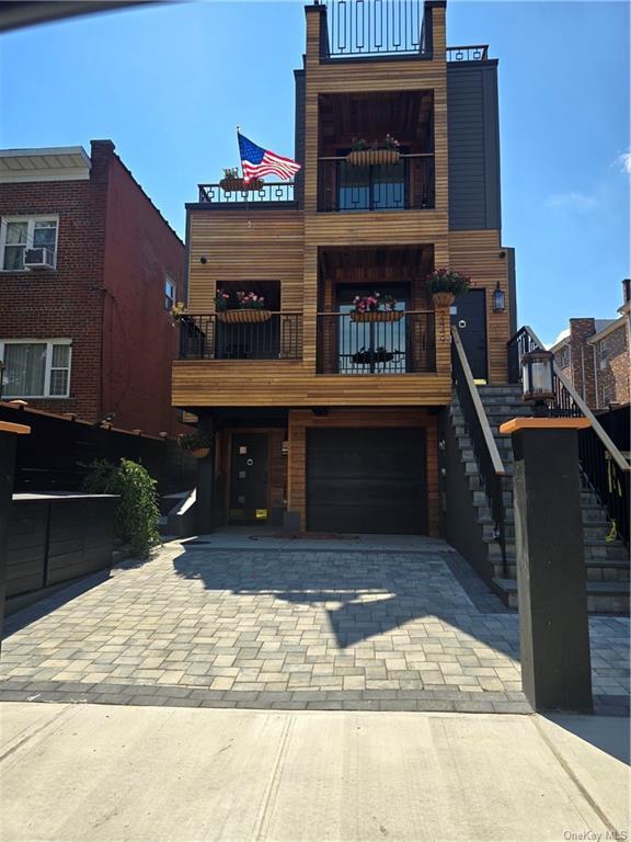 Building Photo - 2449 Matthews Ave