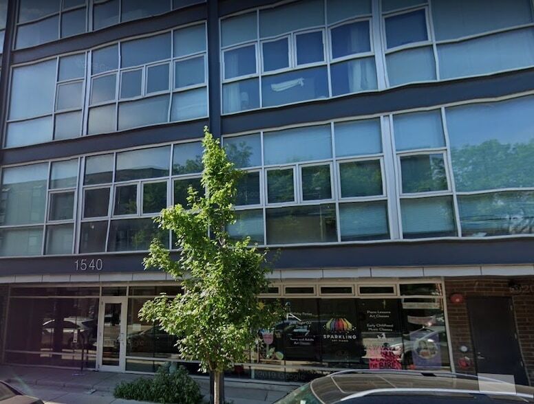 Foto principal - 1540 W Fullerton Ave