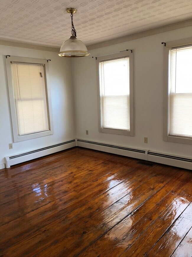 Dining Room - 89 Hill St