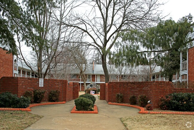 Brookwood Apartments Rentals Tulsa Ok Building Photo Brookwood Apartments