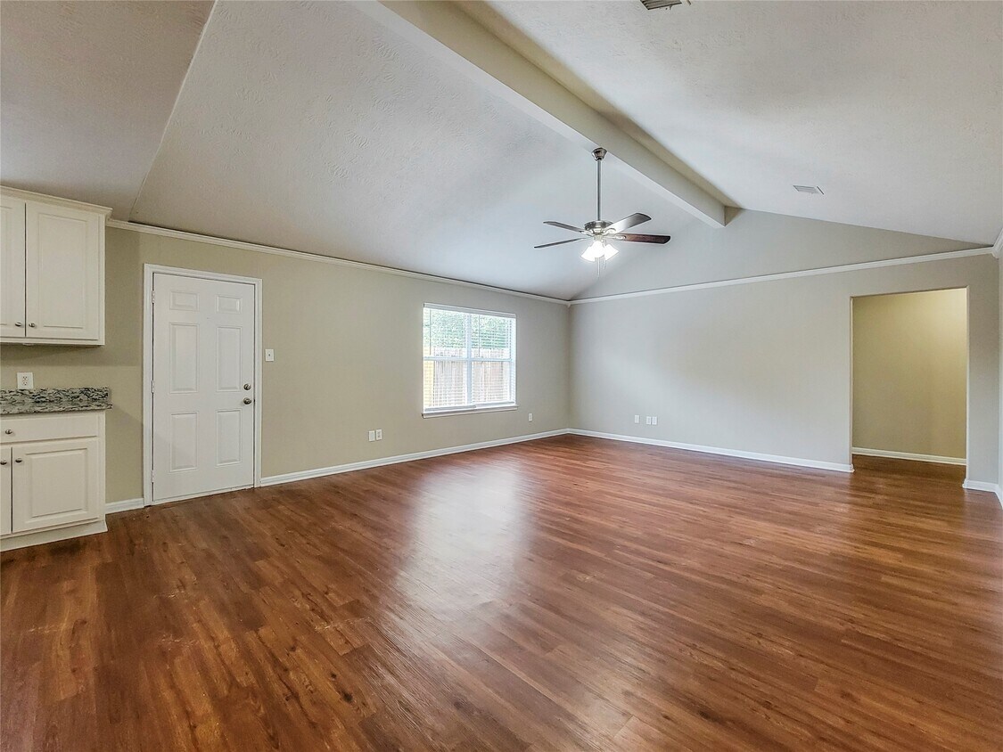 Building Photo - 16393 Many Trees Ln
