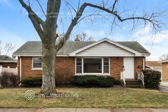 Building Photo - 787 E 163rd Pl