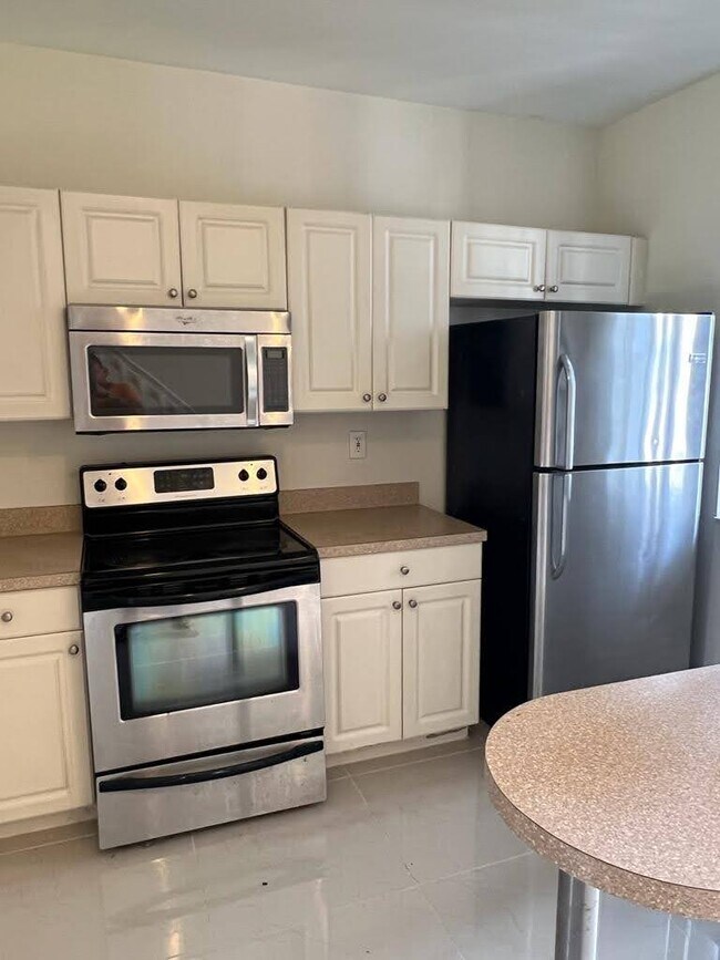 17331 NW 7th Ave, Miami, FL 33169 Townhome Rentals in Miami FL