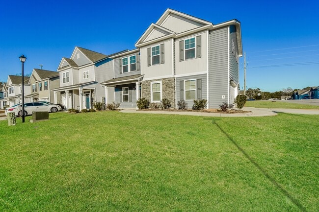 Building Photo - 166 Wahoo Cir