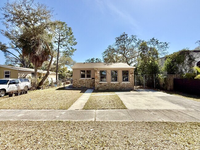 Foto del edificio - 1828 20th Ave S