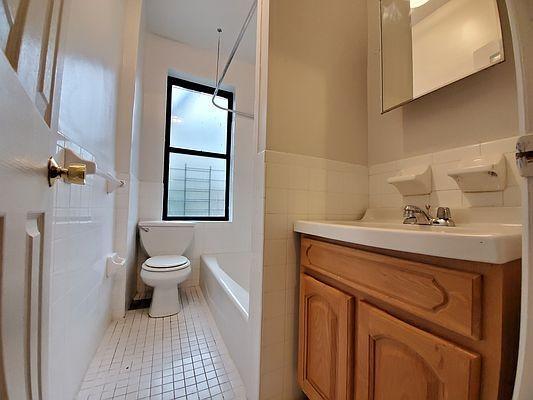 Foto del edificio - 1 bedroom in Bronx NY 10467