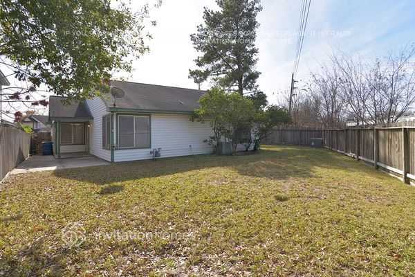 Foto del edificio - 2131 Goldspring Ln