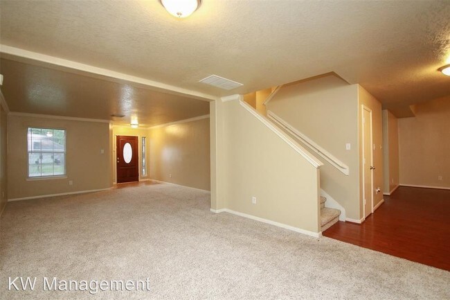 Building Photo - 23119 Kimberly Glen Ln