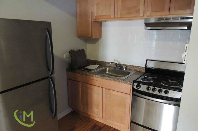 Foto del edificio - 1456 W Fargo Ave