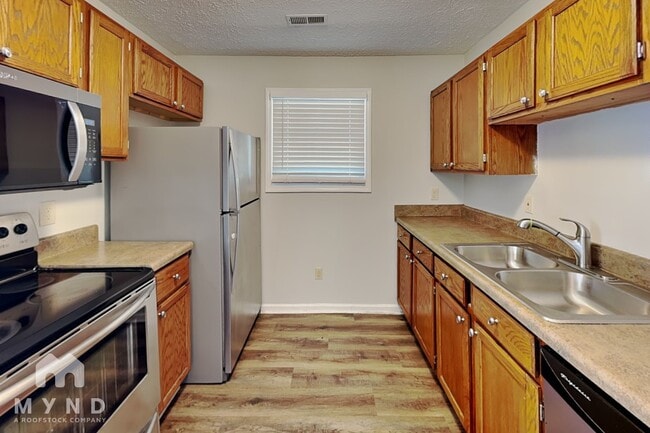 Building Photo - 8224 Wynewood Ct