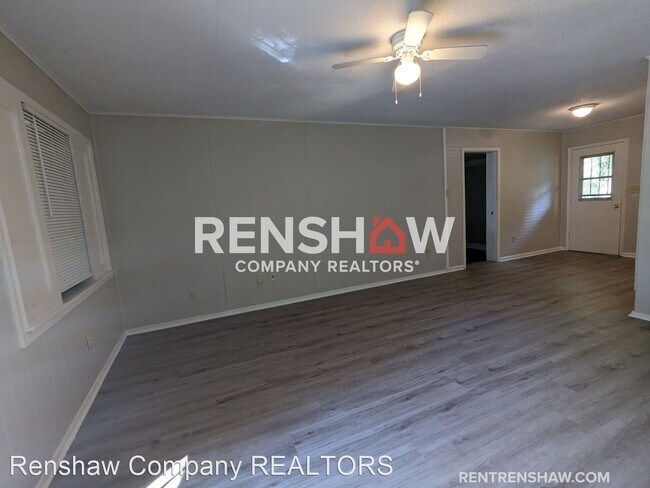 Foto del edificio - 4 br, 1 bath House - 4732 Royal Pine Dr