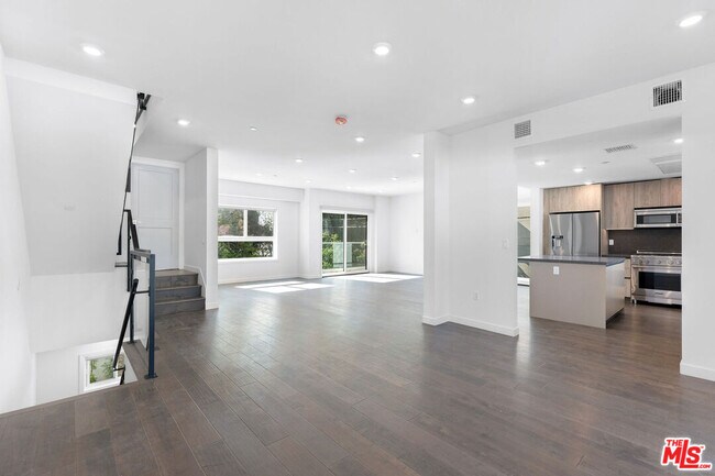 Foto del edificio - 849 N Alta Vista Blvd