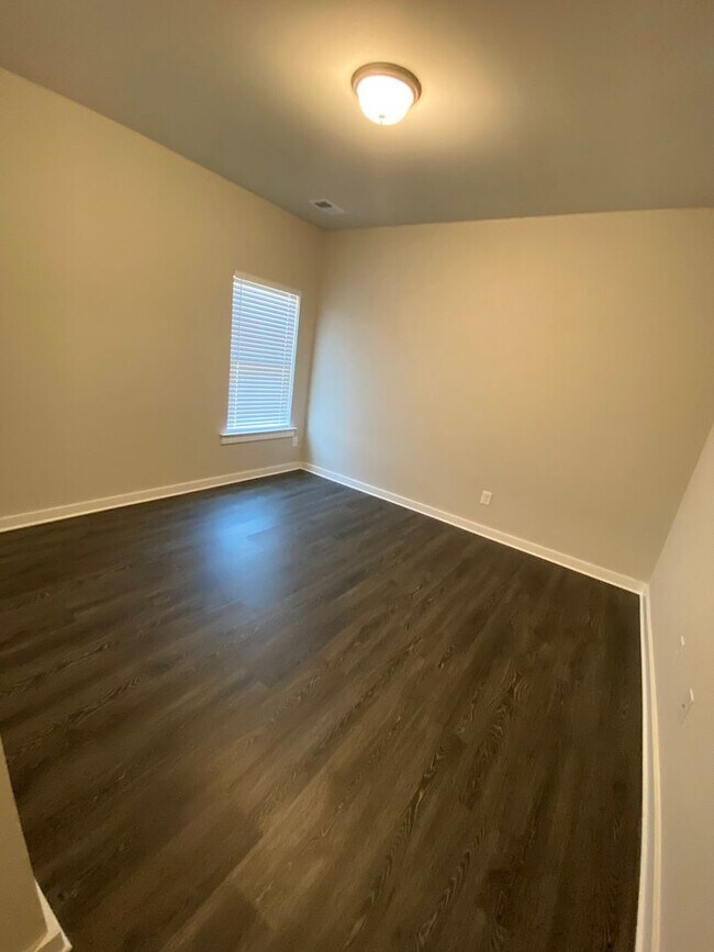 Foto del edificio - Home for Rent in Jasper, AL!!! SIGN A 13 M...