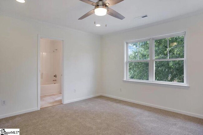 Foto del edificio - 12 Harvley St