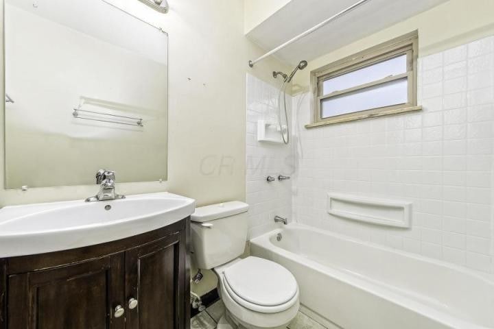 Primary Photo - 1629 Grandview Ave