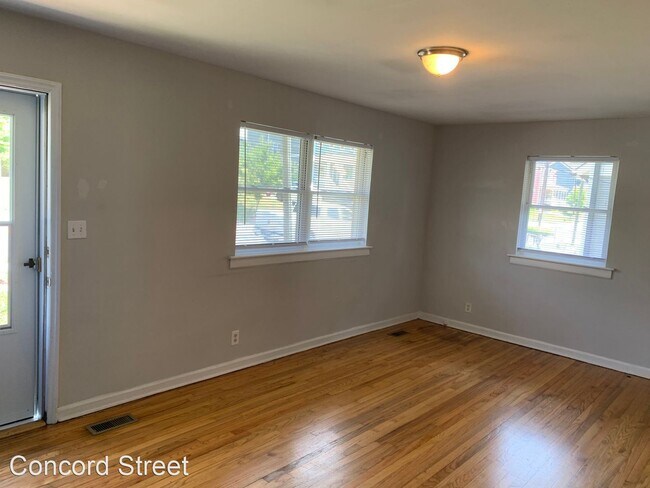 Building Photo - 2 br, 1 bath House - 109 W Enterprise St